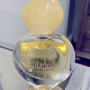 Giorgio Armani Light di Gioia perfume